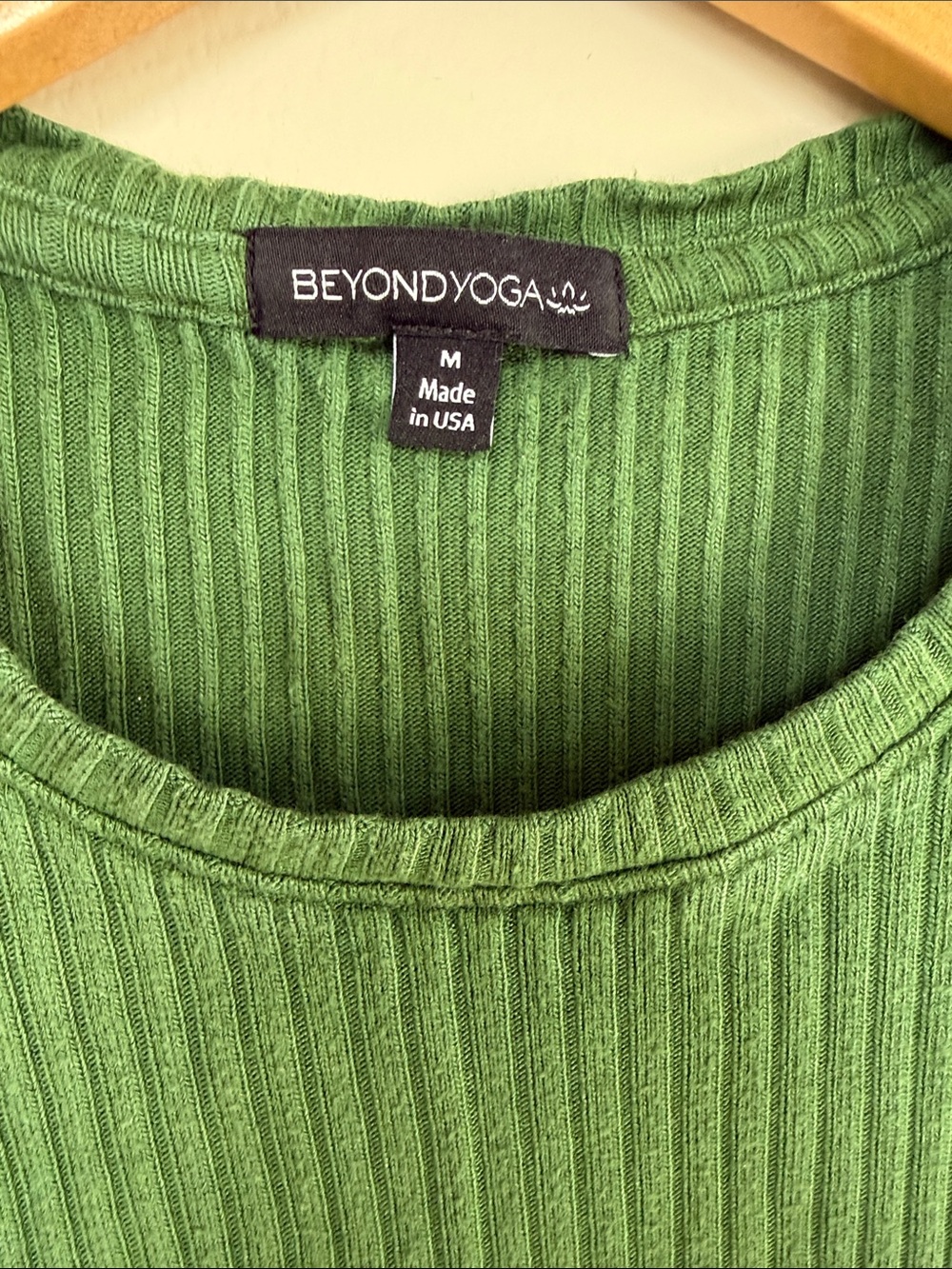 Beyond Yoga Green Ribbed Tank & Bottom Set - Picture 7 of 8
